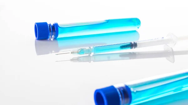 Вакцина Ізольована Медичний Шприц Голкою Захисту Вірусу Грипу Коронавірусу Імунізація — стокове фото
