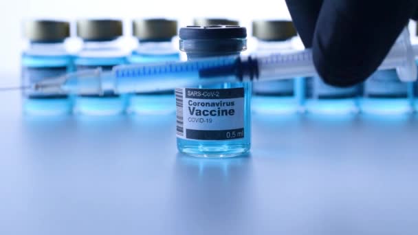 癌症病毒带有针头的医用注射器 用于保护流感病毒和头孢病毒 白色的Covid疫苗 药物概念注射皮下注射疗法 — 图库视频影像