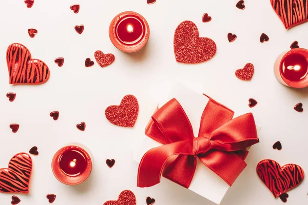 Día San Valentín Mínimo Corazones Amor Rojo Caja Regalo Romántico —  Fotos de Stock