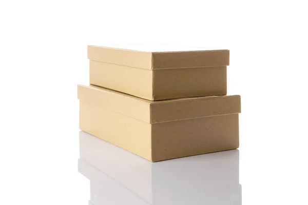 纸箱纸箱 褐色纸板箱包装 用于在白色背景下隔离运输 用于设计的闭合工艺纸制物体模型 — 图库照片