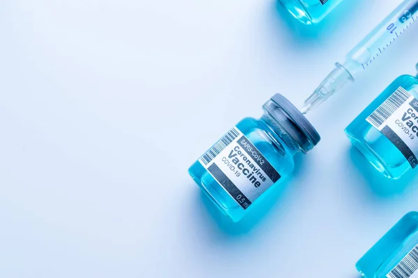 Enfermedad Protección Jeringa Médica Con Aguja Para Proteger Virus Gripe — Foto de Stock