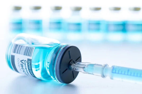 Frasco Inyección Jeringa Médica Con Aguja Para Proteger Virus Gripe — Foto de Stock