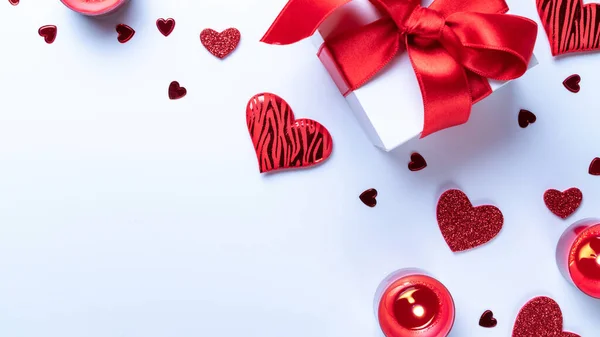 Caja Regalo San Valentín Corazones Rojos Amor Vela Romántica Sobre — Foto de Stock