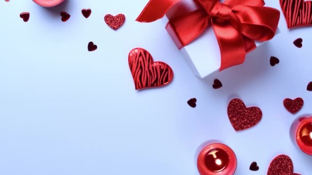 Caja Regalo San Valentín Corazones Rojos Amor Vela Romántica Sobre — Vídeos de Stock