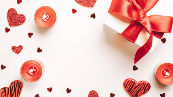 Caja Regalo San Valentín Corazones Rojos Amor Vela Romántica Sobre — Foto de Stock