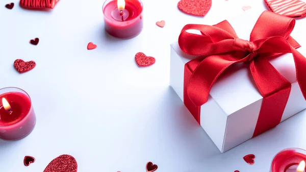 Tarjeta San Valentín Corazones Amor Rojo Caja Regalo Romántica Vela — Foto de Stock