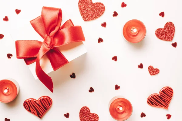 Alla Hjärtans Dag Presentask Röda Kärlek Hjärtan Romantiskt Ljus Vit — Stockfoto