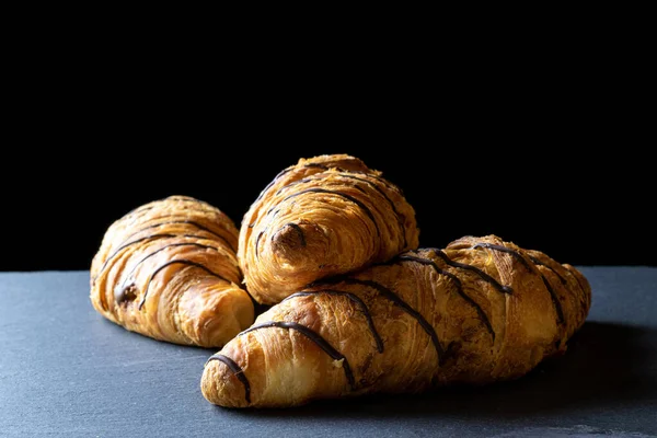 Croissant Korb Vorhanden Frisch Gebackenes Brot Oder Französische Croissants Mit — Stockfoto