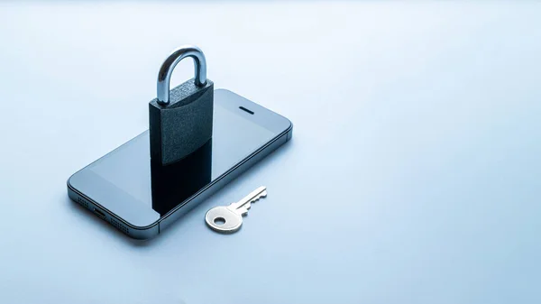 Cyber Protection Modern Space Grey Mobile Phone Padlock Key White — Stock Photo, Image