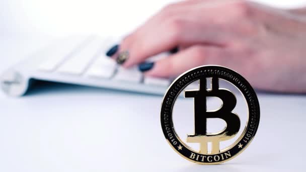 Πορτοφόλι Χρυσή Bit Coin Εικονική Cryptocurrency Τεχνολογία Blockchain Χρυσό Crypto — Αρχείο Βίντεο