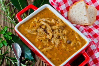 Dana işkembe çorbası