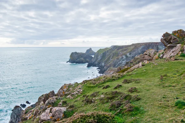 La costa Lagarto desde los acantilados sobre Mullion Cove en Cornwall Fotos De Stock Sin Royalties Gratis