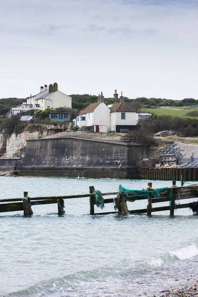 Coastguard cottages if foreground at Seaford Head — Stock Photo, Image
