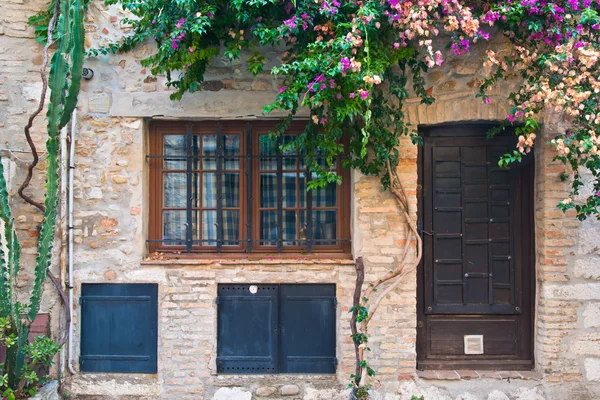 Veranda i södra Frankrike, Cagnes-sur-Mer — Stockfoto