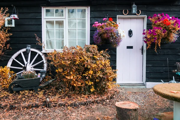 Front of English House — Stock Photo, Image