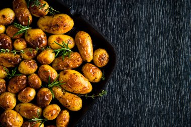 Yeni kavrulmuş patates