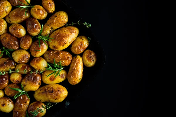 Neue Bratkartoffeln — Stockfoto