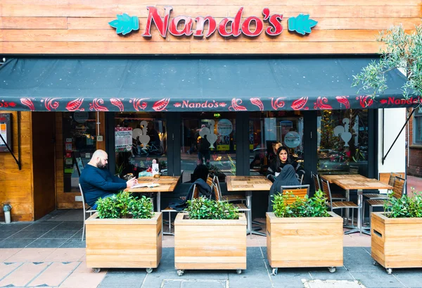 Nandos Restaurant in Reading — Stock Photo, Image