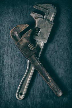 el sıhhi tesisat araçlar kümesi