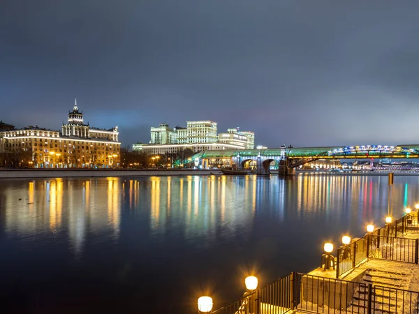 Ponte Pushkinskiy Moscovo Rússia Ponte Pedonal Com Iluminação Noturna Ponte — Fotografia de Stock