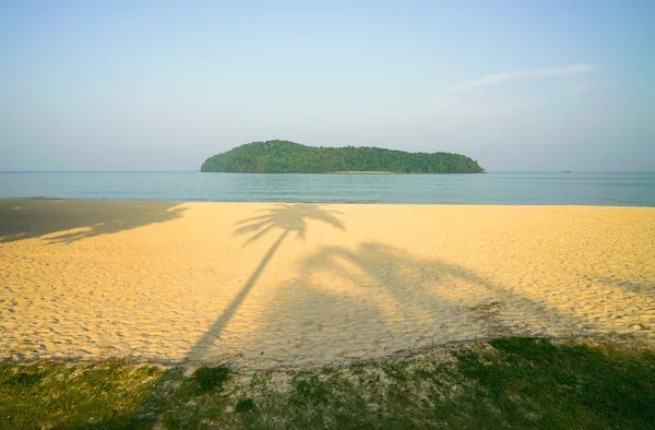 Spiaggia tropicale in Malesia — Foto Stock