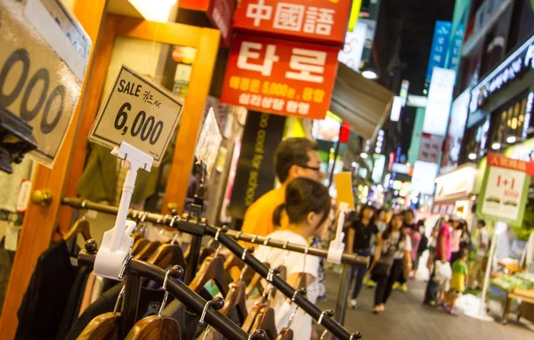 Myeondong por la noche —  Fotos de Stock