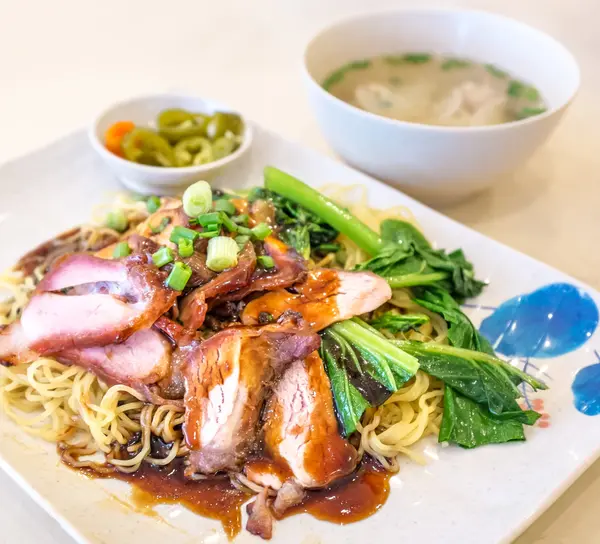 Dry Wonton Mee with Char Siew — Stock Photo, Image