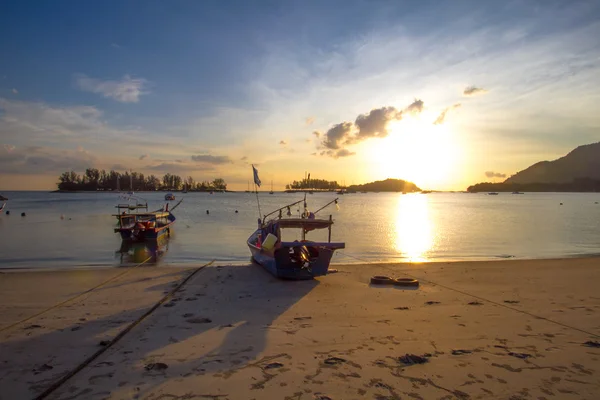 Fishing boats on a beach — Stock Photo, Image