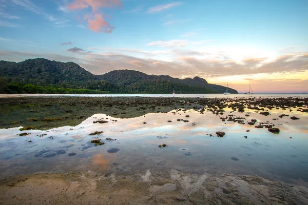 Dawn at Datai Beach — Stock Photo, Image