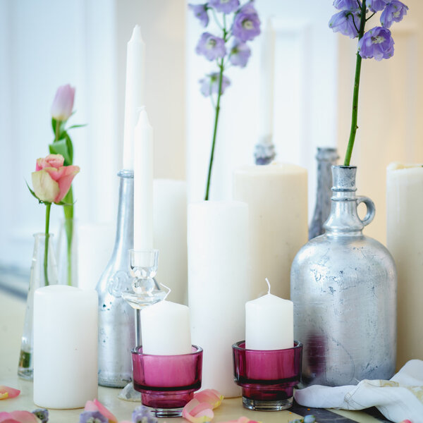 Декоративная композиция у стола. Свадебный стиль
