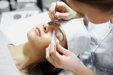 kirpik uzatma prosedürü - master ve bir istemcinin, bir Güzellik Salonu