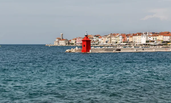 Piran stadsgezicht. Middellandse Zee, Slovenië. — Stockfoto