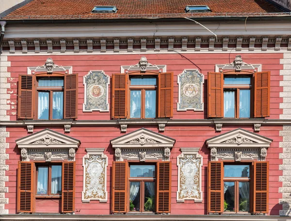 Maribor altes dekoriertes Haus, Slowenien — Stockfoto