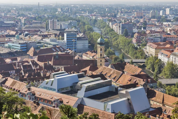 Luchtfoto stadsgezicht van Graz, Oostenrijk — Stockfoto