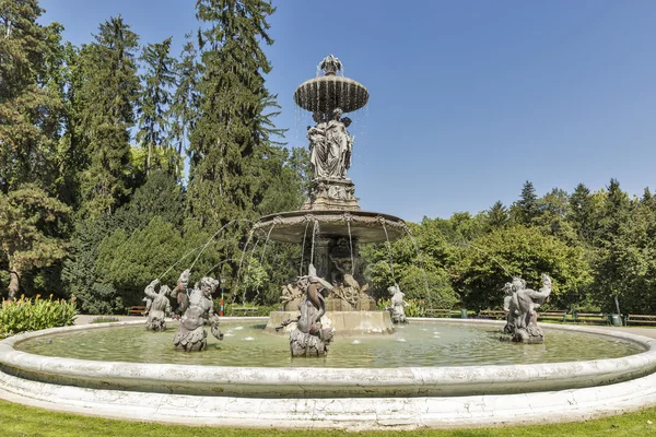 Fonte no Stadtpark de Graz, Estíria, Áustria — Fotografia de Stock