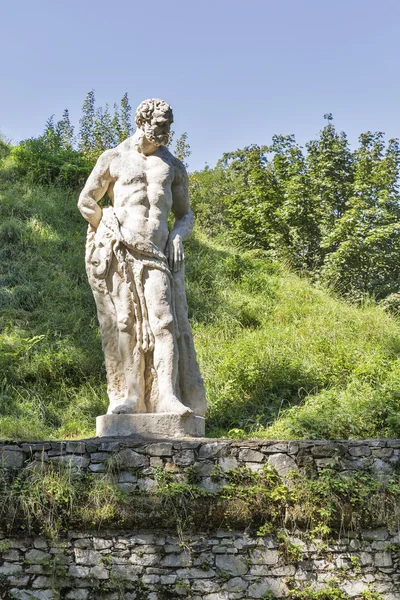 Stadt park man standbeeld in Graz, Oostenrijk — Stockfoto