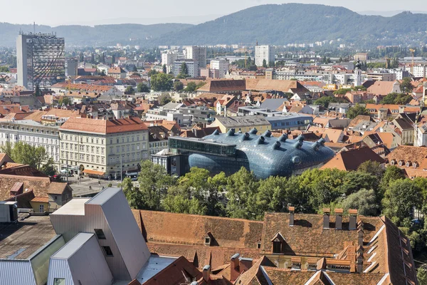 Graz centru podzimní letecké Panorama, Rakousko. — Stock fotografie