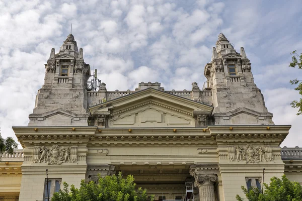 Hongaarse Tv gebouw in Vrijheidsplein, Budapest — Stockfoto