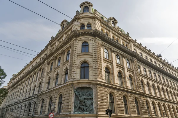 Alte und schöne architektur in budapest, ungarn. — Stockfoto