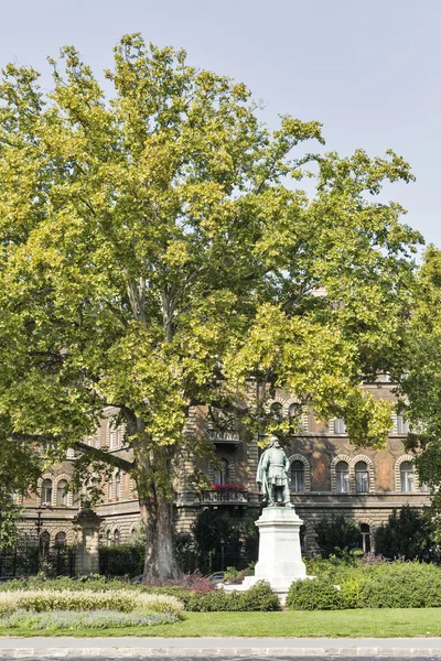 Plaza del circo Kodaly Korond en Budapest, Hungría . —  Fotos de Stock