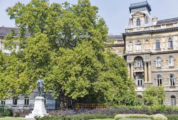 Kodaly korond cirkusu náměstí v Budapešti, Maďarsko. — Stock fotografie