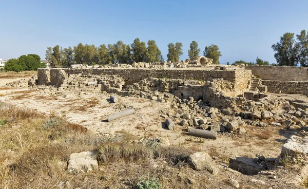 Руины замка Саранта Колонес в Пафосе . — стоковое фото
