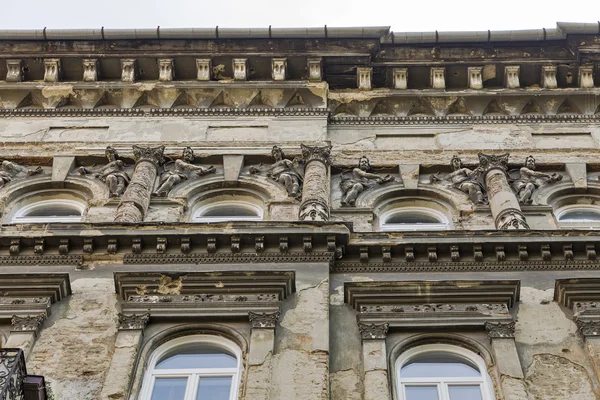 Oude en mooie architectuur in Boedapest, Hongarije. — Stockfoto