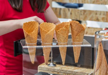 Waffle külah dondurma Dükkanı içinde