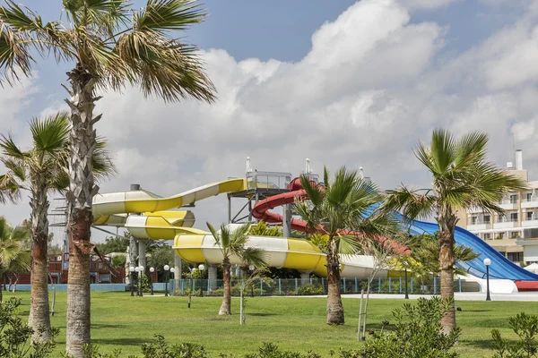 Aquapark ao ar livre em Chipre . — Fotografia de Stock
