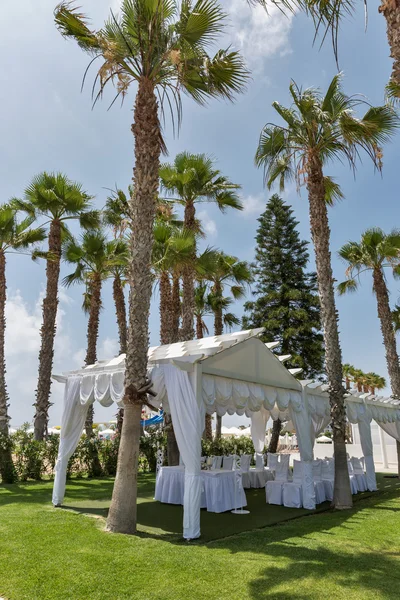 Palm beach wedding pavilion Royalty Free Stock Photos