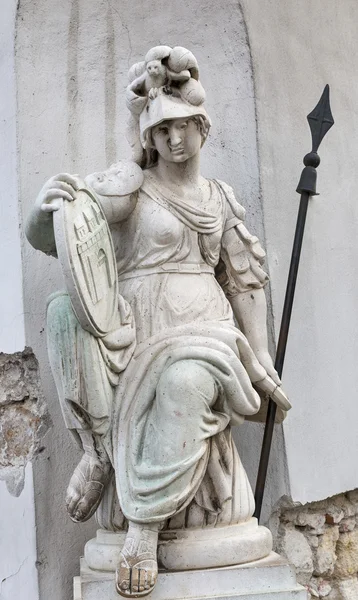 Antigua estatua en la Columna de la Santísima Trinidad en Budapest, Hungría — Foto de Stock