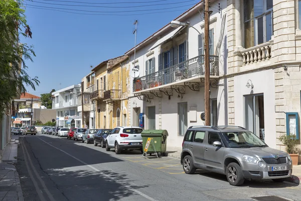 Régi keskeny street, Paphos kis házak, Ciprus. — Stock Fotó