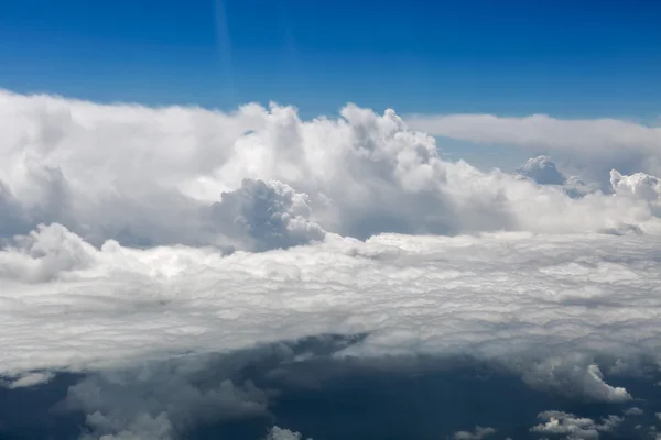 Αεροφωτογραφία του άσπρα σύννεφα — Φωτογραφία Αρχείου