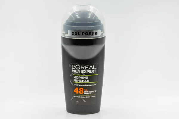 Киев Украина Ноября 2020 Oreal Paris Men Expert Roll Deodorant — стоковое фото